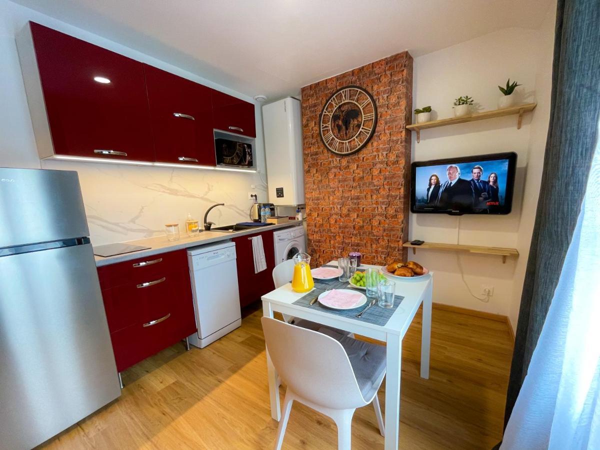 Le Petit Leon Apartment Chalons-en-Champagne Exterior photo